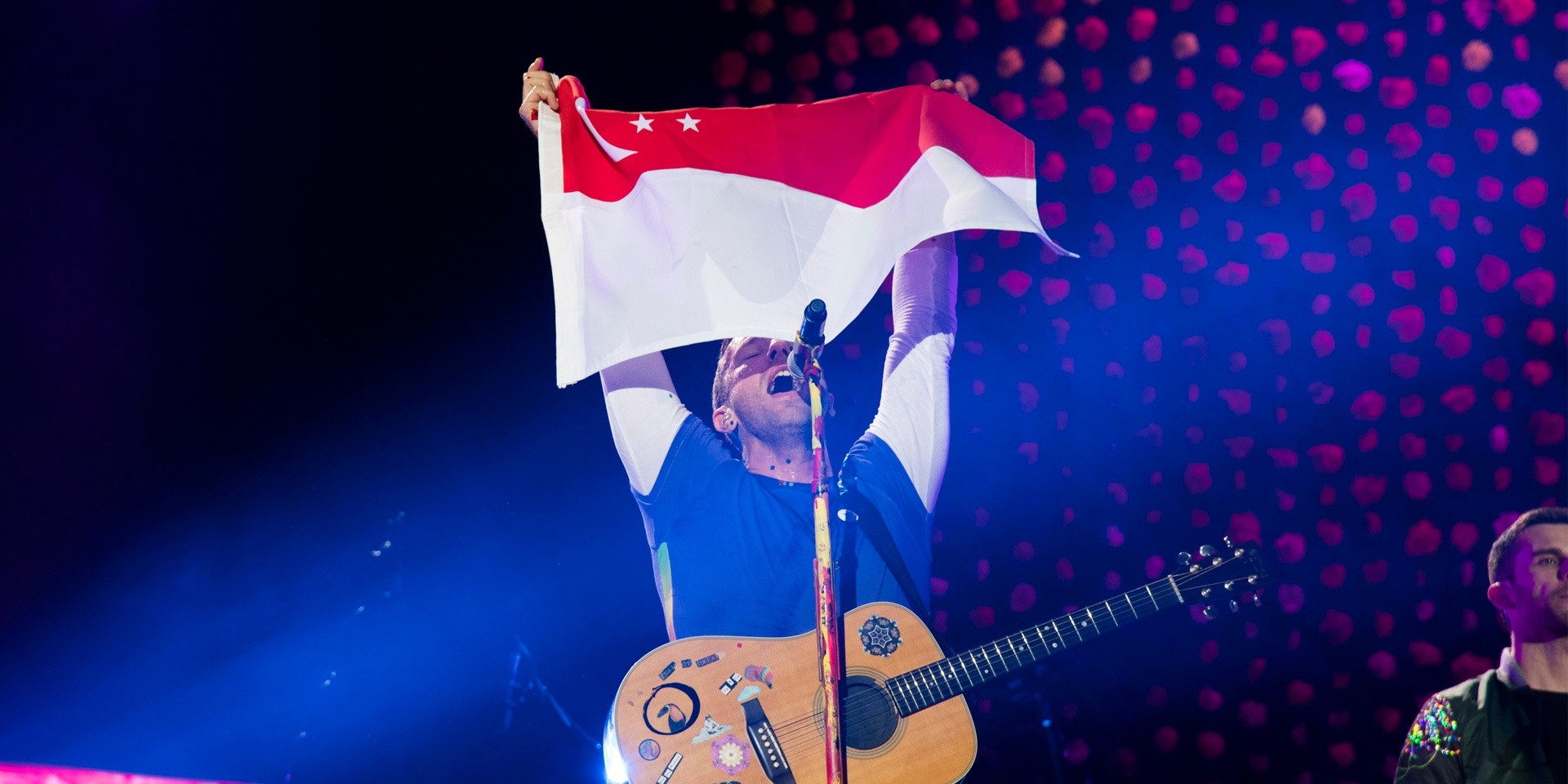 GIG REPORT: Coldplay performs stellar first night in Singapore with over 50,000 in attendance